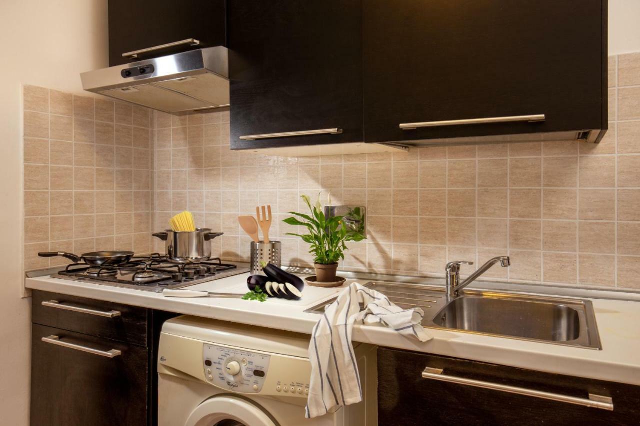 Piceni 6 House Apartment โรม ภายนอก รูปภาพ